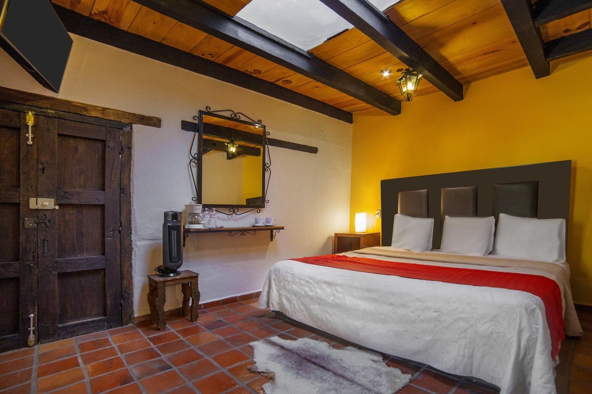 Hotel Adobe Y Teja San Cristóbal de Las Casas エクステリア 写真