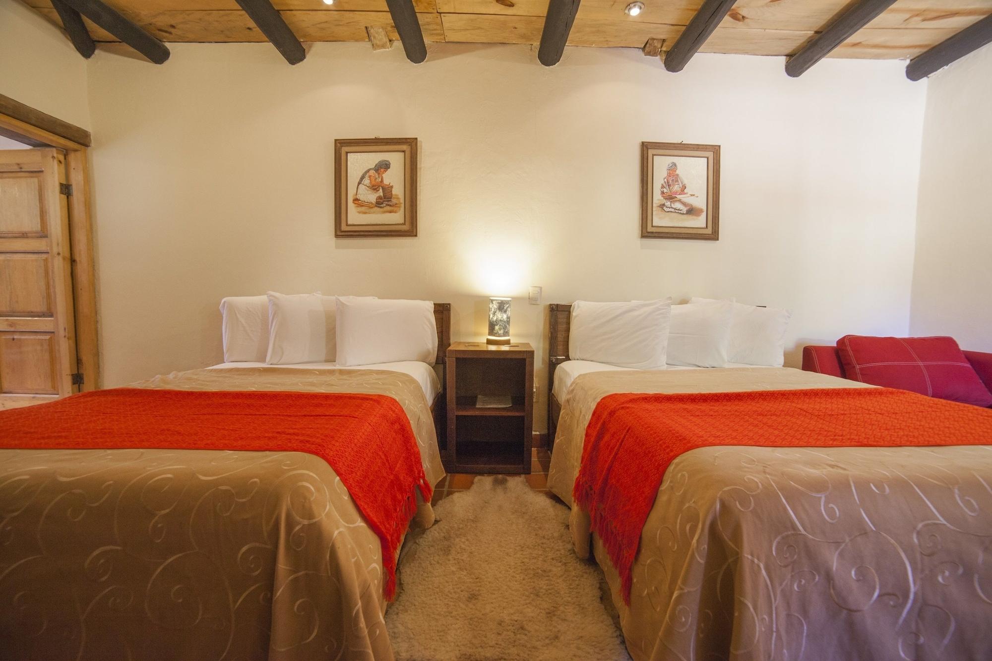 Hotel Adobe Y Teja San Cristóbal de Las Casas エクステリア 写真