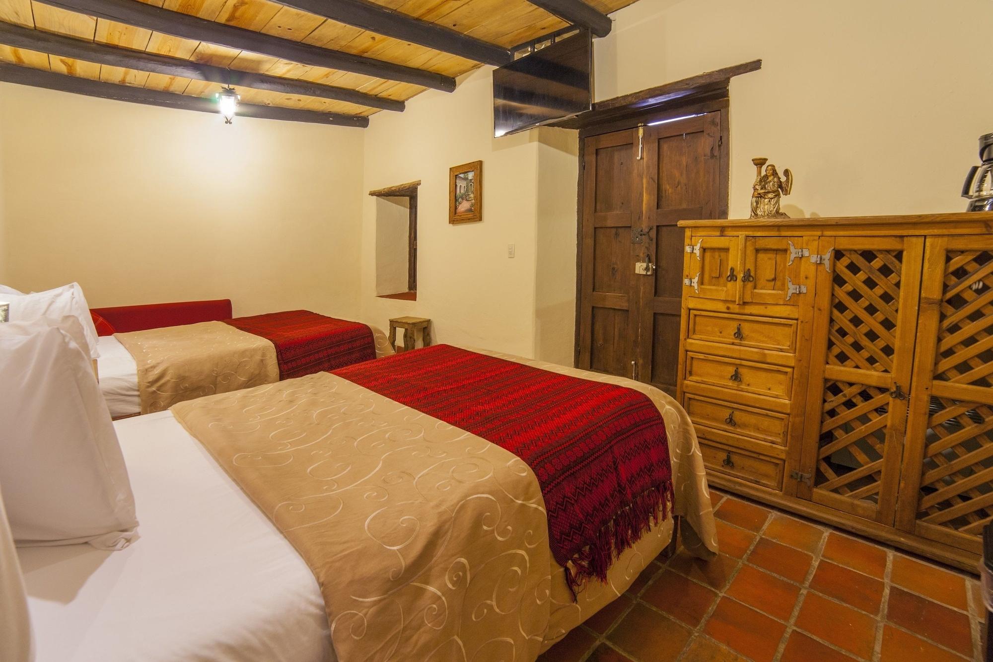 Hotel Adobe Y Teja San Cristóbal de Las Casas エクステリア 写真