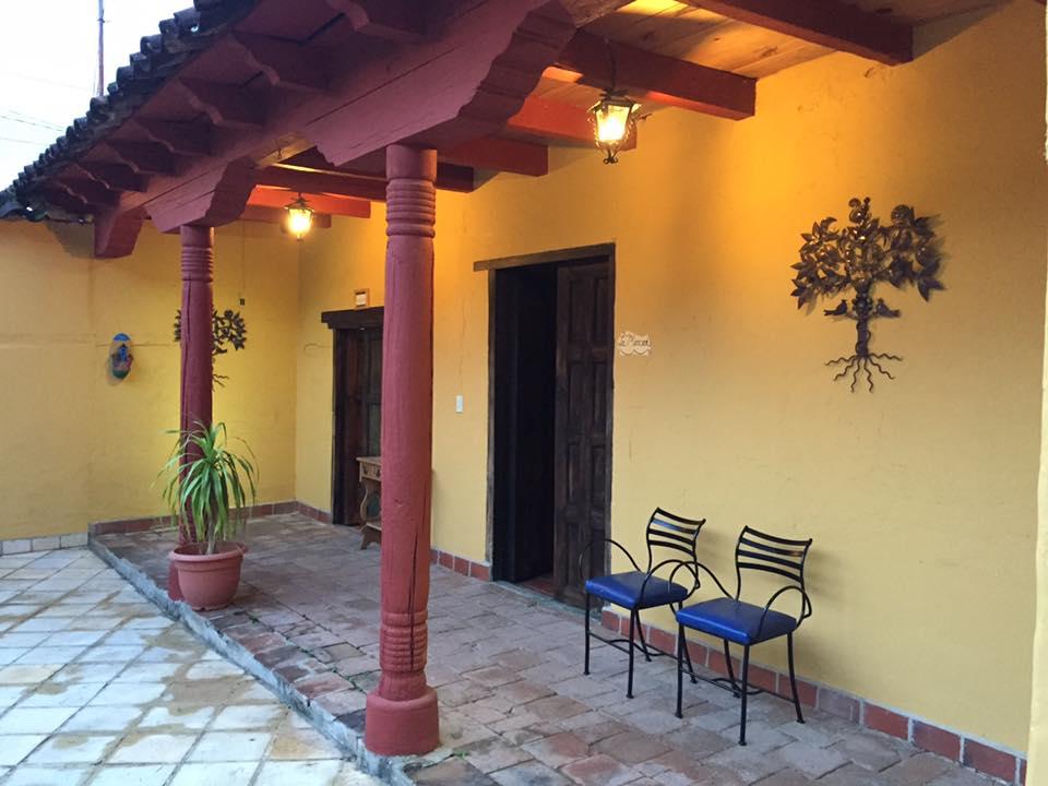 Hotel Adobe Y Teja San Cristóbal de Las Casas エクステリア 写真