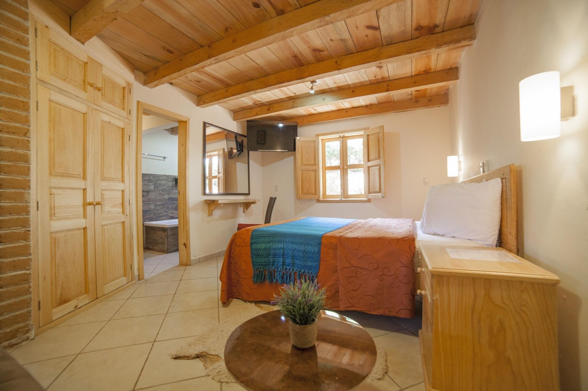 Hotel Adobe Y Teja San Cristóbal de Las Casas エクステリア 写真