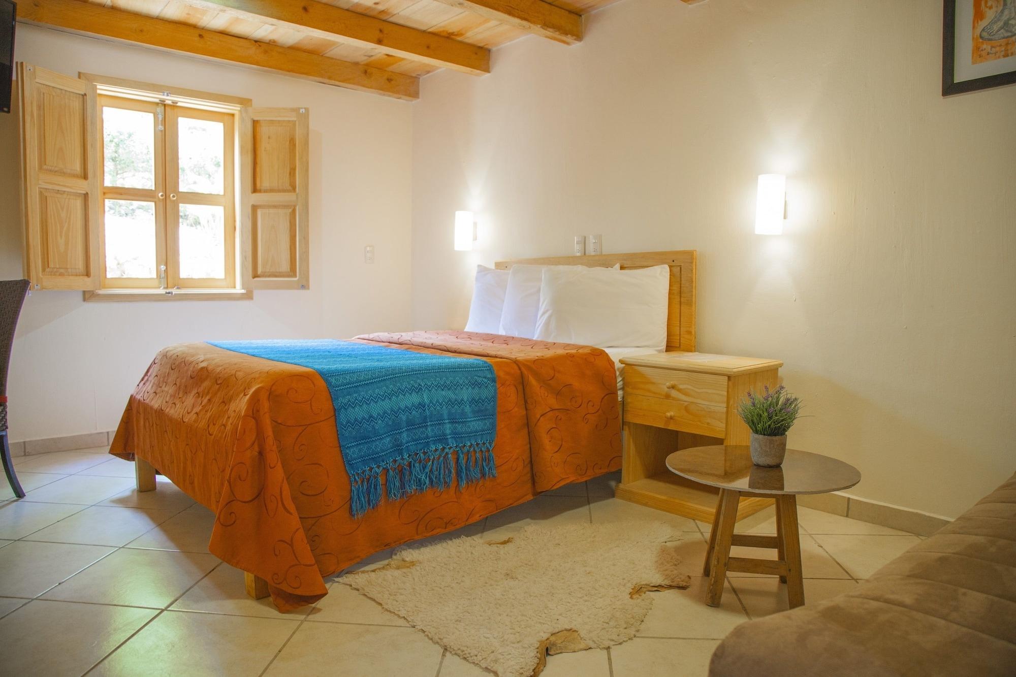Hotel Adobe Y Teja San Cristóbal de Las Casas エクステリア 写真